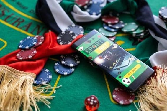 UAE flag on a roulette table among chips.