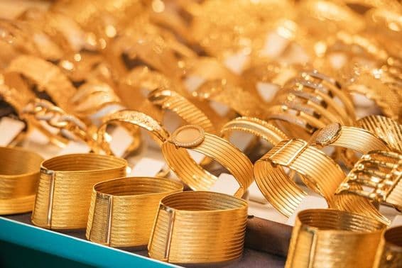 Dubai gold, 24-karat bracelet.