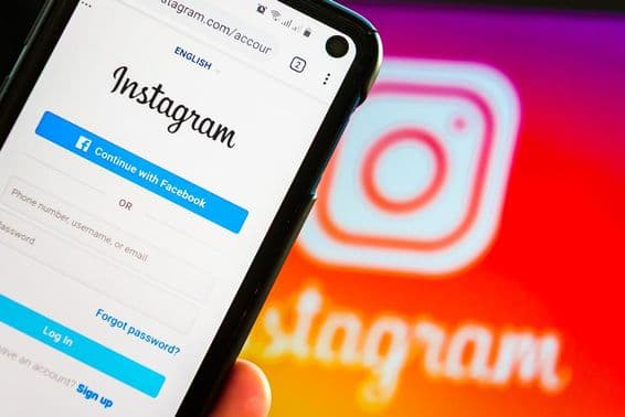 Instagram app login on a smartphone.