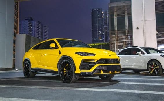 Lamborghini Urus in yellow color.