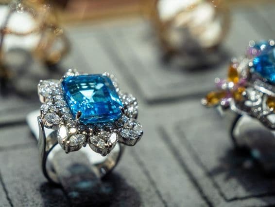 Sapphire and diamond ring in Dubai.