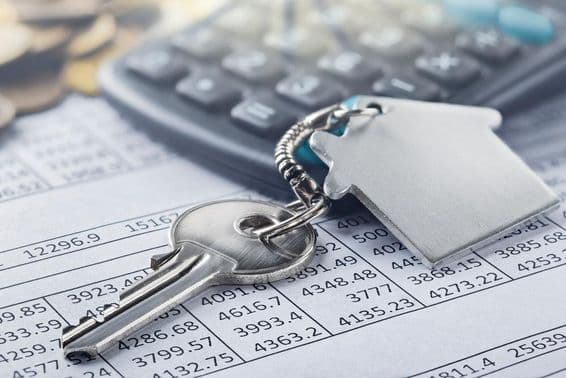 Real estate, keychain with a house symbol.