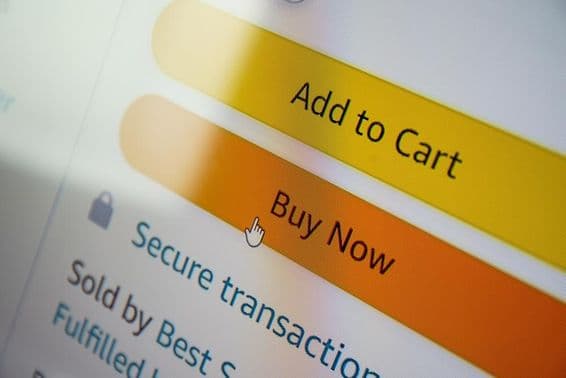 Online product shopping on Amazon.