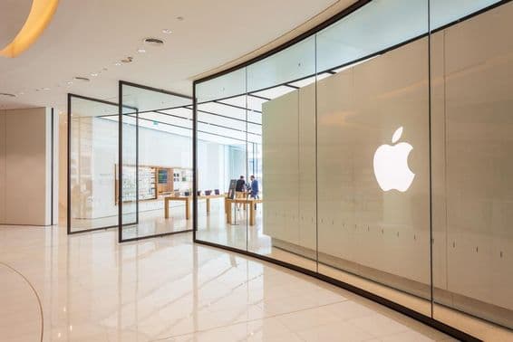 Apple Store located in Dubai Mall, United Arab Emirates.