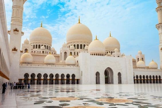 The Sheikh Zayed Grand Mosque, the largest mosque in the United Arab Emirates.