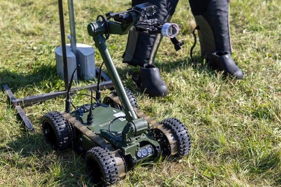A lightweight reconnaissance robot model 1507.