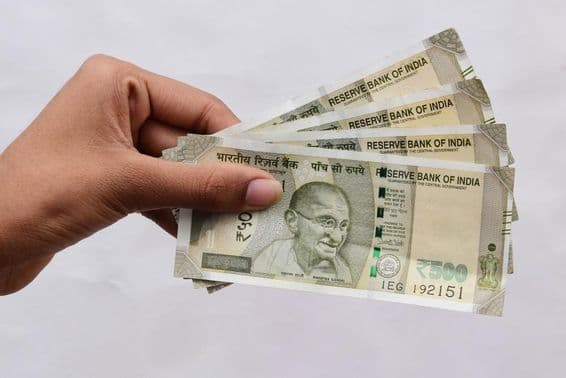 Indian 500 rupee banknote.