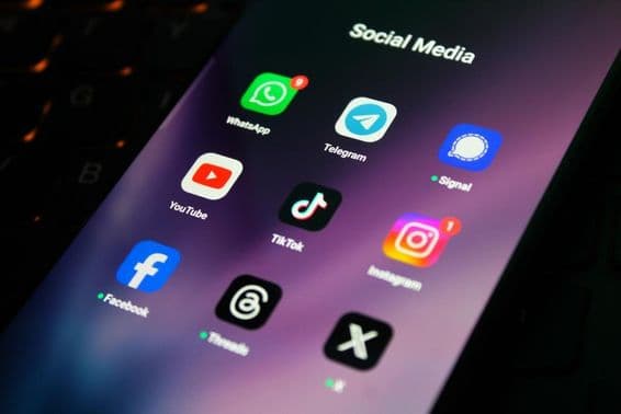 Popular social media applications.
