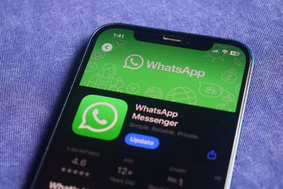 WhatsApp instant messaging app.