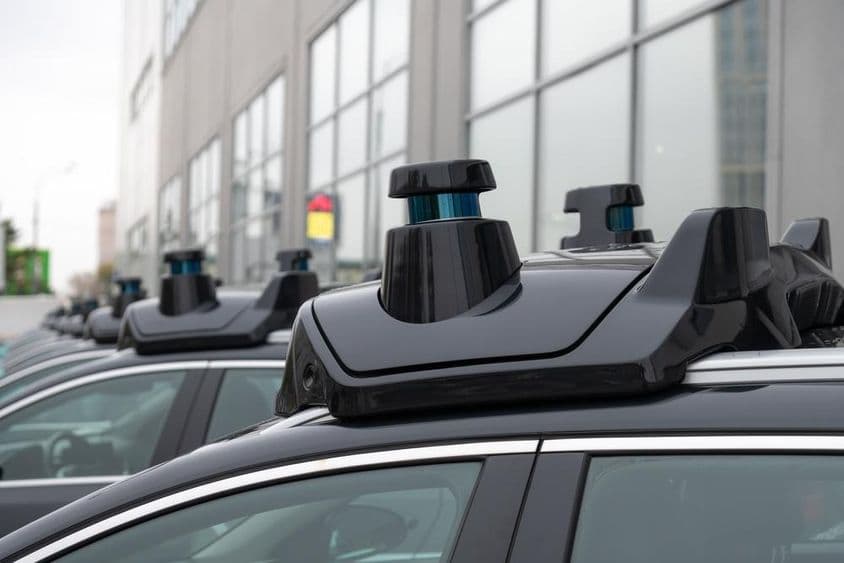 Radar sensor on top of a car.