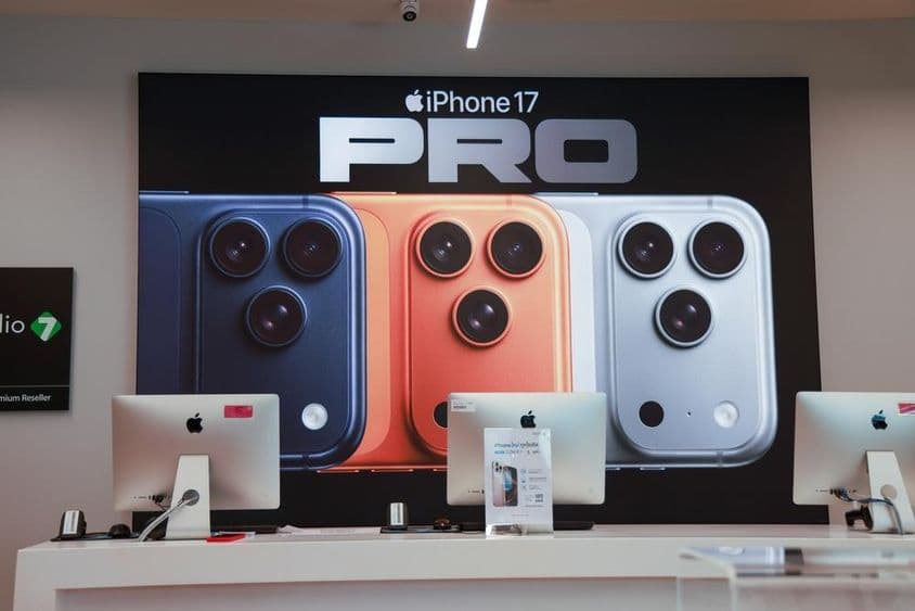 iPhone 17 Pro Max in a shop window.